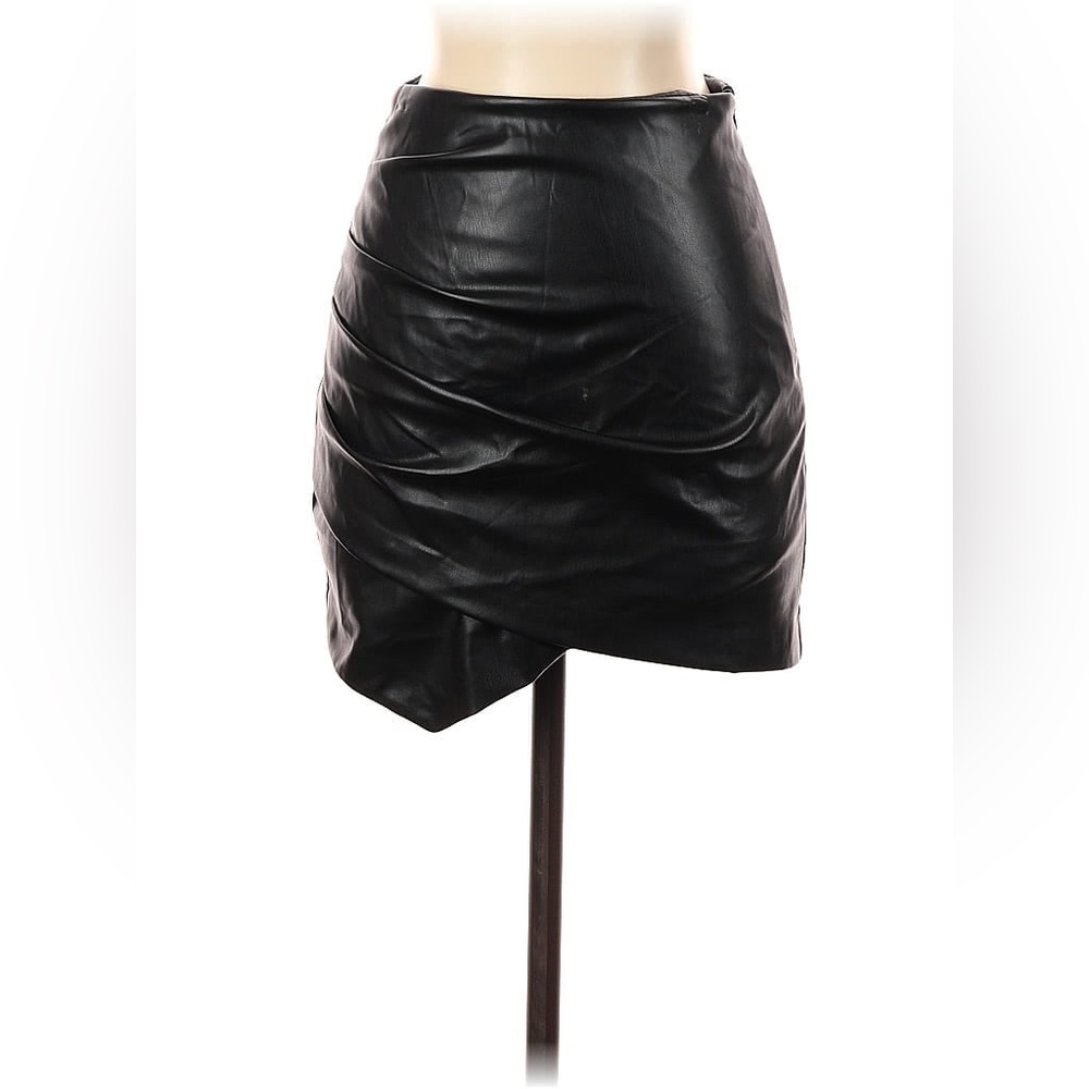 Zara FAUX LEATHER MINI SKIRT size S black